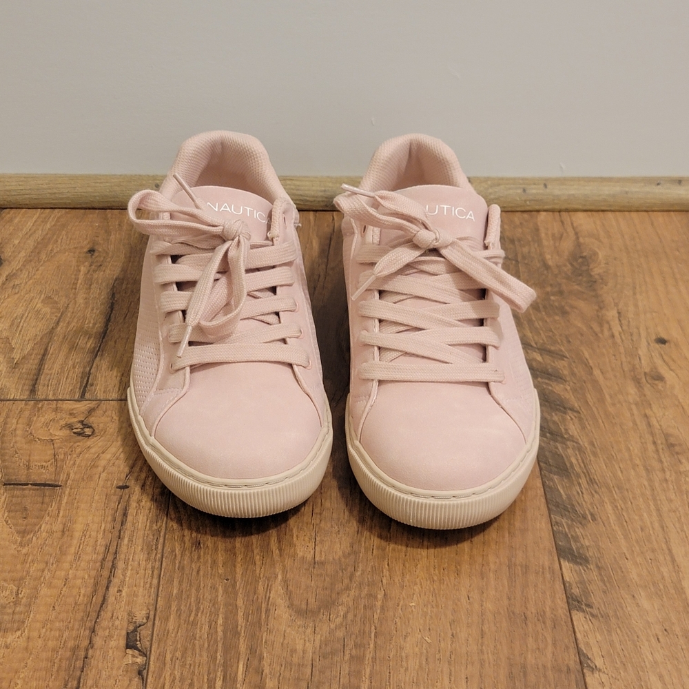 Nautica women's size 9.5 sneakers